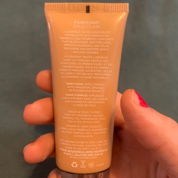 Cover FX Luminous Tinted Moisturizer in “Fair/Light” - Picture 4 of 4